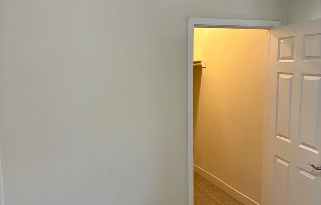 2 beds, 2 baths, 1,064 sqft, $2,271, Unit 1663 - 301