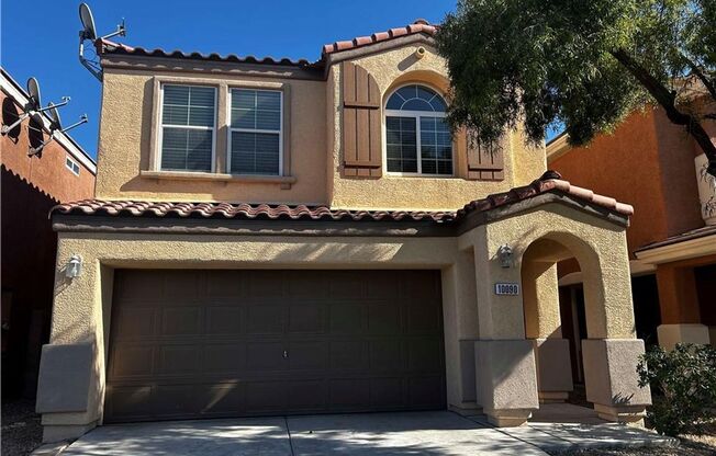 INCLUDES SOME UTILITIES 4 bedroom in Mountains Edge with Large Patio