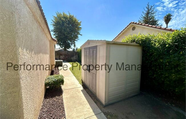 3 beds, 2 baths, $2,500