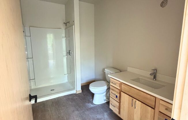 2 beds, 2 baths, 1,052 sqft, $2,645, Unit 200