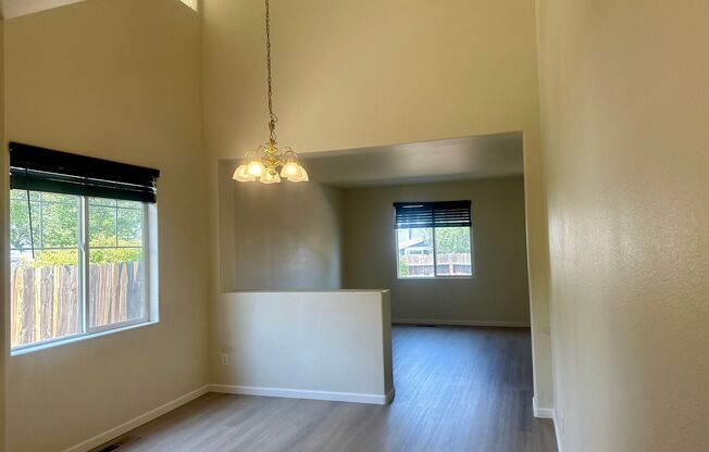 3 Bedroom House Walking Distance to McQueen High School in Cul-de-Sac