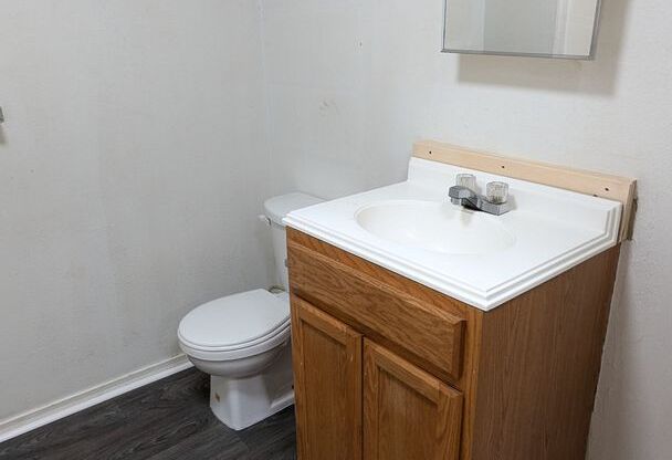 1 bed, 1 bath, $500, Unit 1