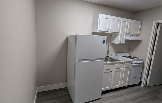 1 bed, 1 bath, 500 sqft, $900, Unit 435