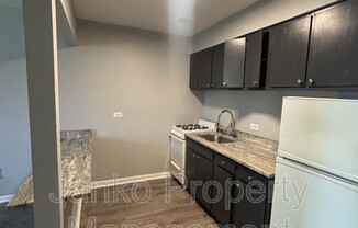 3331 COMMERCIAL AVE