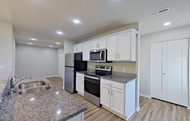 3 beds, 2 baths, $2,085, Unit 58