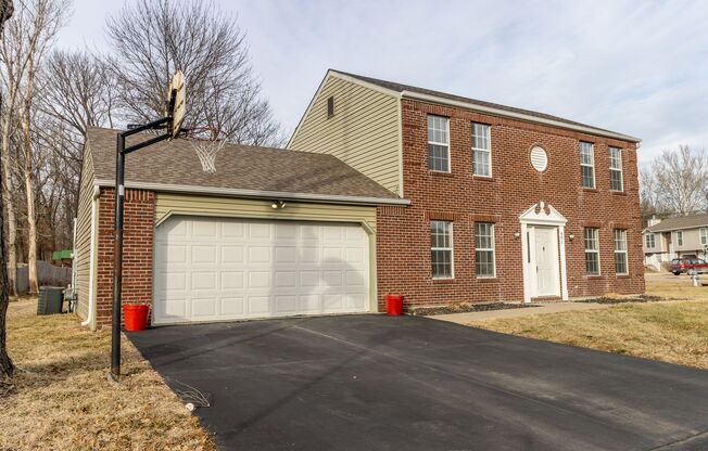 Beautiful Colonial Style Contemporary Home in South Columbia!