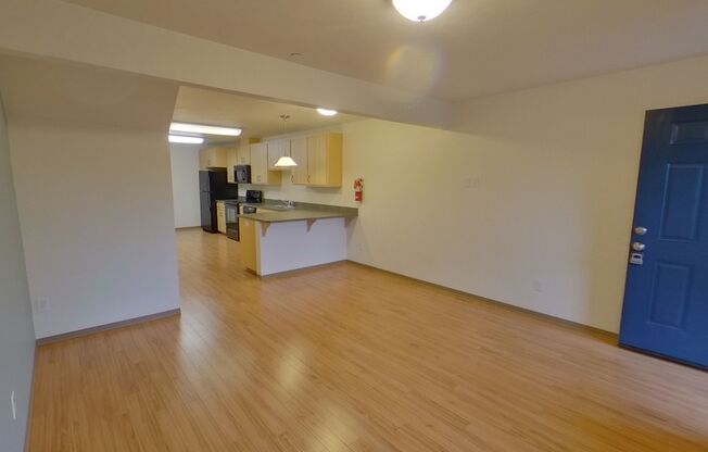 4 beds, 2.5 baths, 1,515 sqft, $3,600, Unit 31