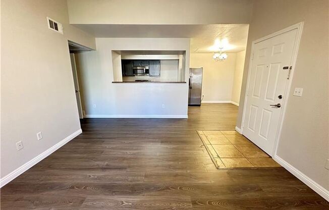 1 bed, 1 bath, $1,250, Unit #2007