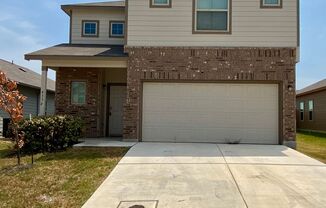 Spacious 4 Bedroom with easy access to JBSA Randolph AFB or JBSA Lackland AFB!