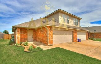 Spacious 4 Bed/2 Bath Duplex Home in Mustang School District!