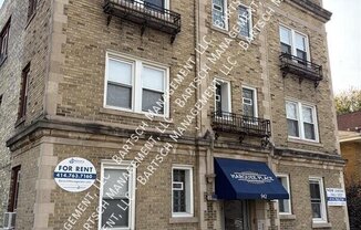 942 N 15 ST