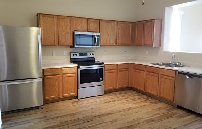 3 beds, 2 baths, $1,735