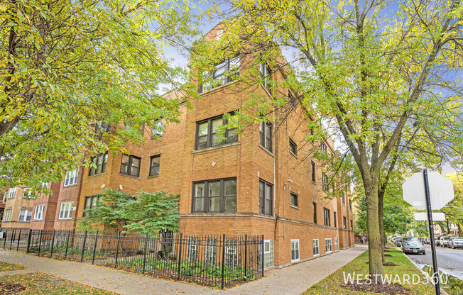 3821 W WRIGHTWOOD