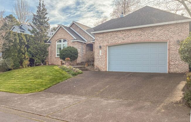 Arranmore 2 Bedroom with Den Available Now !