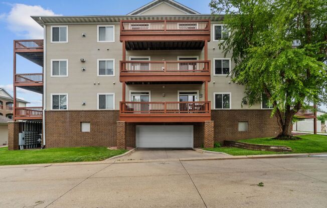 1 bed, 1 bath, 737 sqft, $1,350, Unit 3112