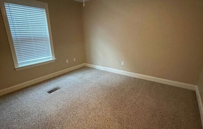 3 beds, 2 baths, 1,450 sqft, $1,450, Unit G-101