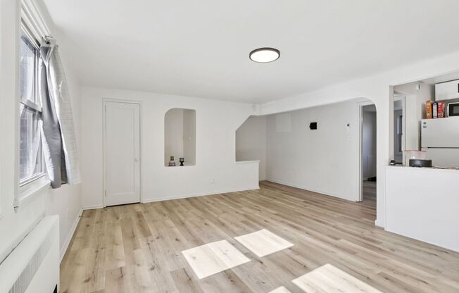 1 bed, 1 bath, 620 sqft, $995, Unit 126