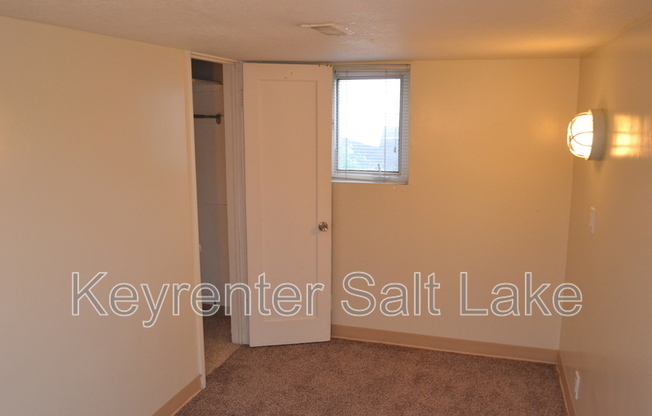 2 beds, 1 bath, 1,000 sqft, $1,095