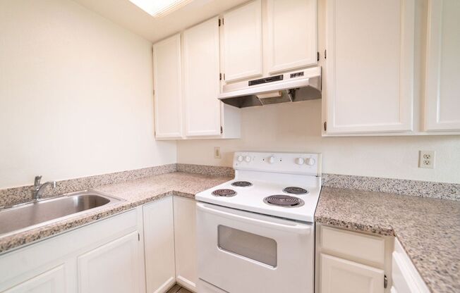 21059-21063 Royal Ave