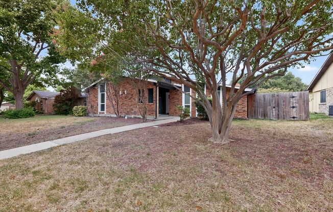 2105 VICTORIA RD