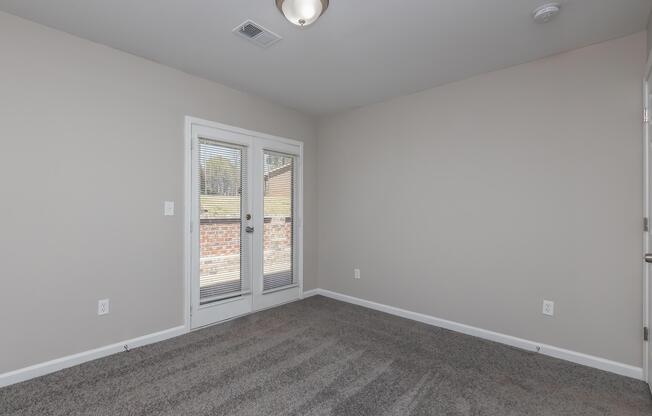 3 beds, 1 bath, $1,595