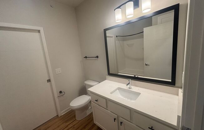 2 beds, 2 baths, 1,132 sqft, $2,075, Unit 10009-113