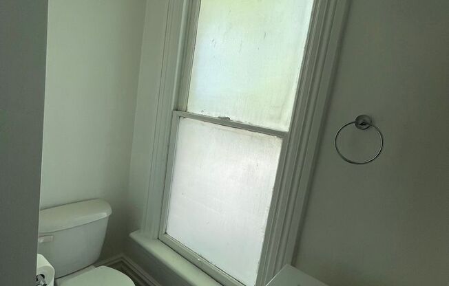 1 bed, 1 bath, $1,299, Unit 718 - 04