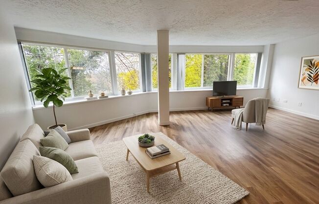 2 beds, 2 baths, 892 sqft, $1,555, Unit 209