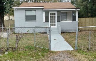 Newly Renovated 3 Bed 1 Bath Home for Rent - A Perfect Blend of Style and Comfort!