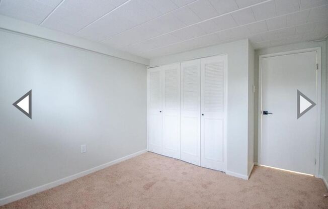 2 beds, 1 bath, $1,750, Unit F02