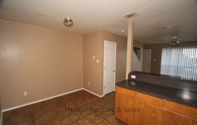 3 beds, 2 baths, $875