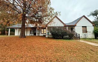 Tour Today! 3 Bed 2 Bath in Tyler!