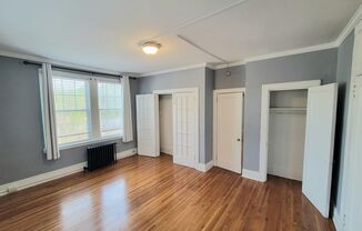 1 bed, 1 bath, $1,095, Unit 323