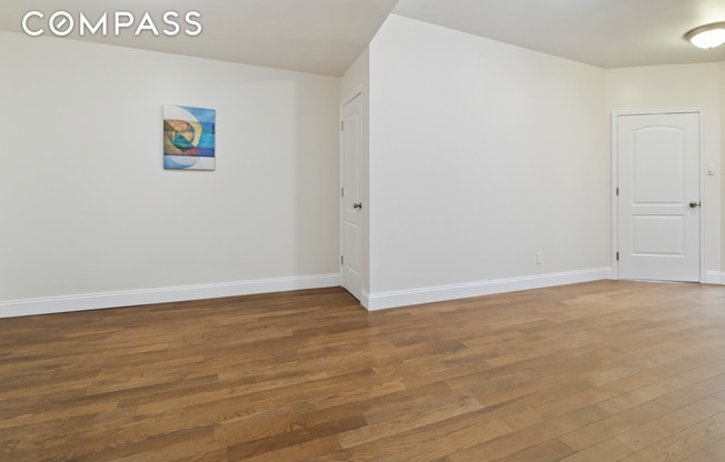 671 METROPOLITAN AVE