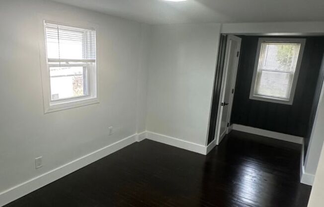 1 bed, 1 bath, $1,595, Unit 10