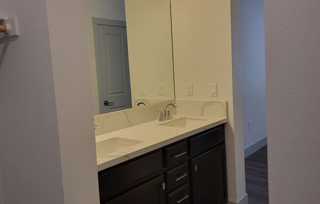 2 beds, 2.5 baths, 1,310 sqft, $2,450, Unit 114
