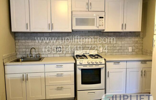 2 beds, 2 baths, 750 sqft, $3,275, Unit Louisiana St Unit A (3625)