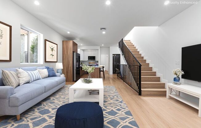 1376 Edgecliffe Drive