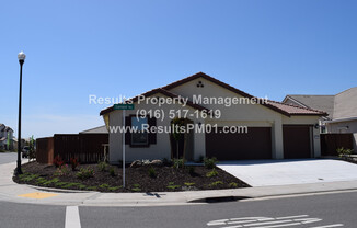 Pristine Single-Story Home for Rent in Roseville! (West Park) 4Bd/3Ba Solar