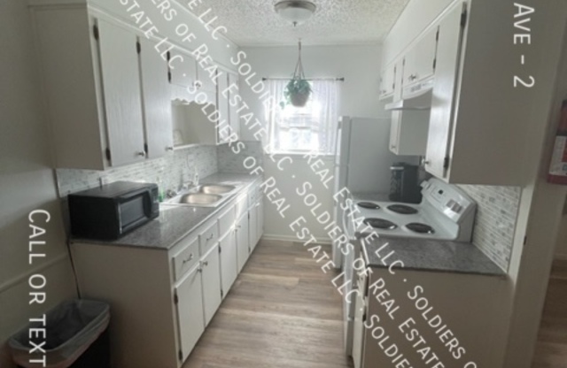 1017 PARMER AVE