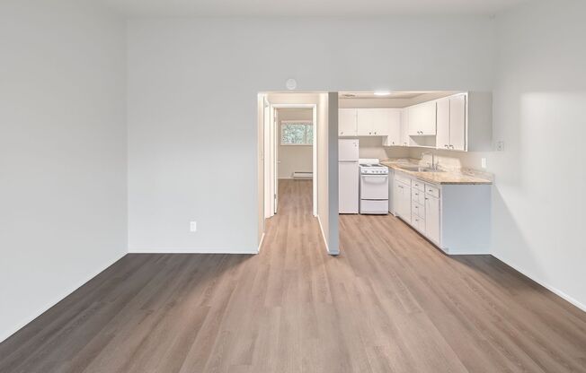 1 bed, 1 bath, 456 sqft, $1,165, Unit 212