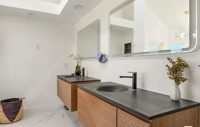 7939 W 80 ST