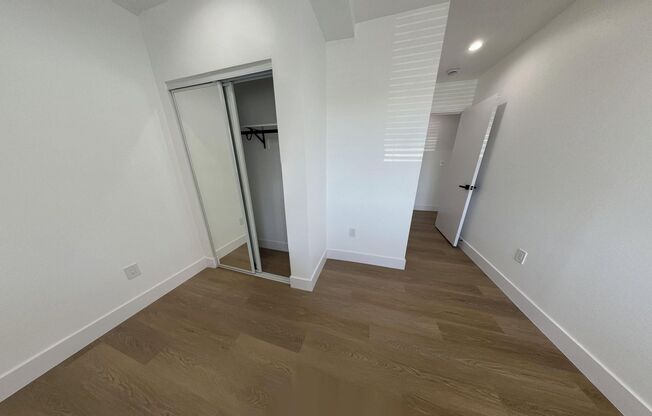 Radford Manor...BE PART Of THE TRENDY VALLEY VILLAGE!! CALL NOW!