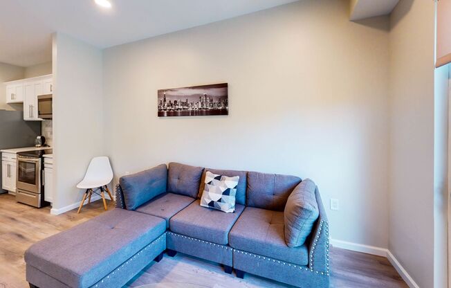2 beds, 1 bath, 719 sqft, $2,795, Unit 209