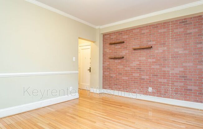 3010 Wisconsin Avenue NW Unit 303