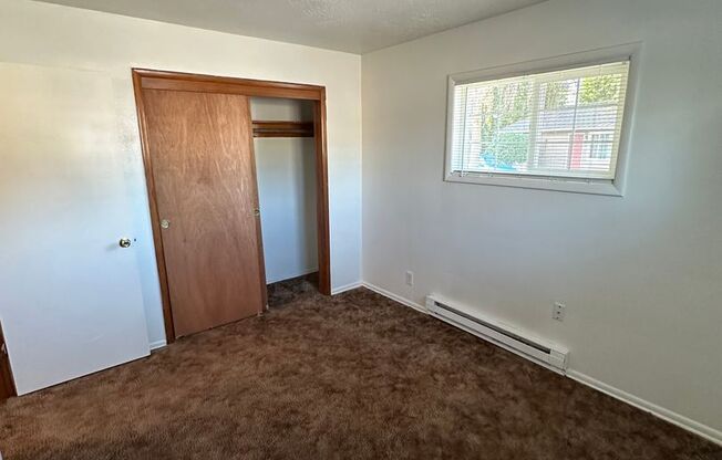 2 beds, 1 bath, 688 sqft, $1,250, Unit 2560