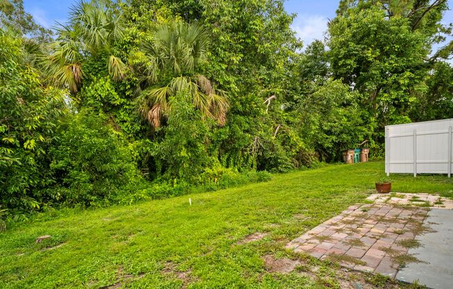 Affordable 2-bedroom, 2-bathroom apartment in Cape Coral