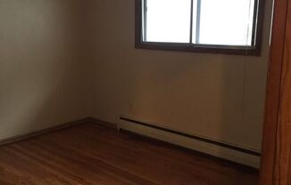 1 bed, 1 bath, $750, Unit 104