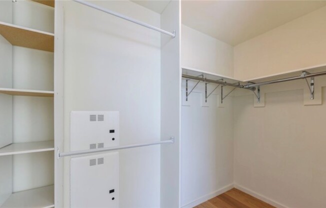 1 bed, 1.5 baths, 920 sqft, $3,500, Unit 1703