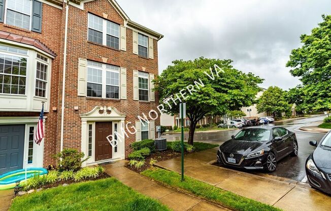 5819 PEARSON LN